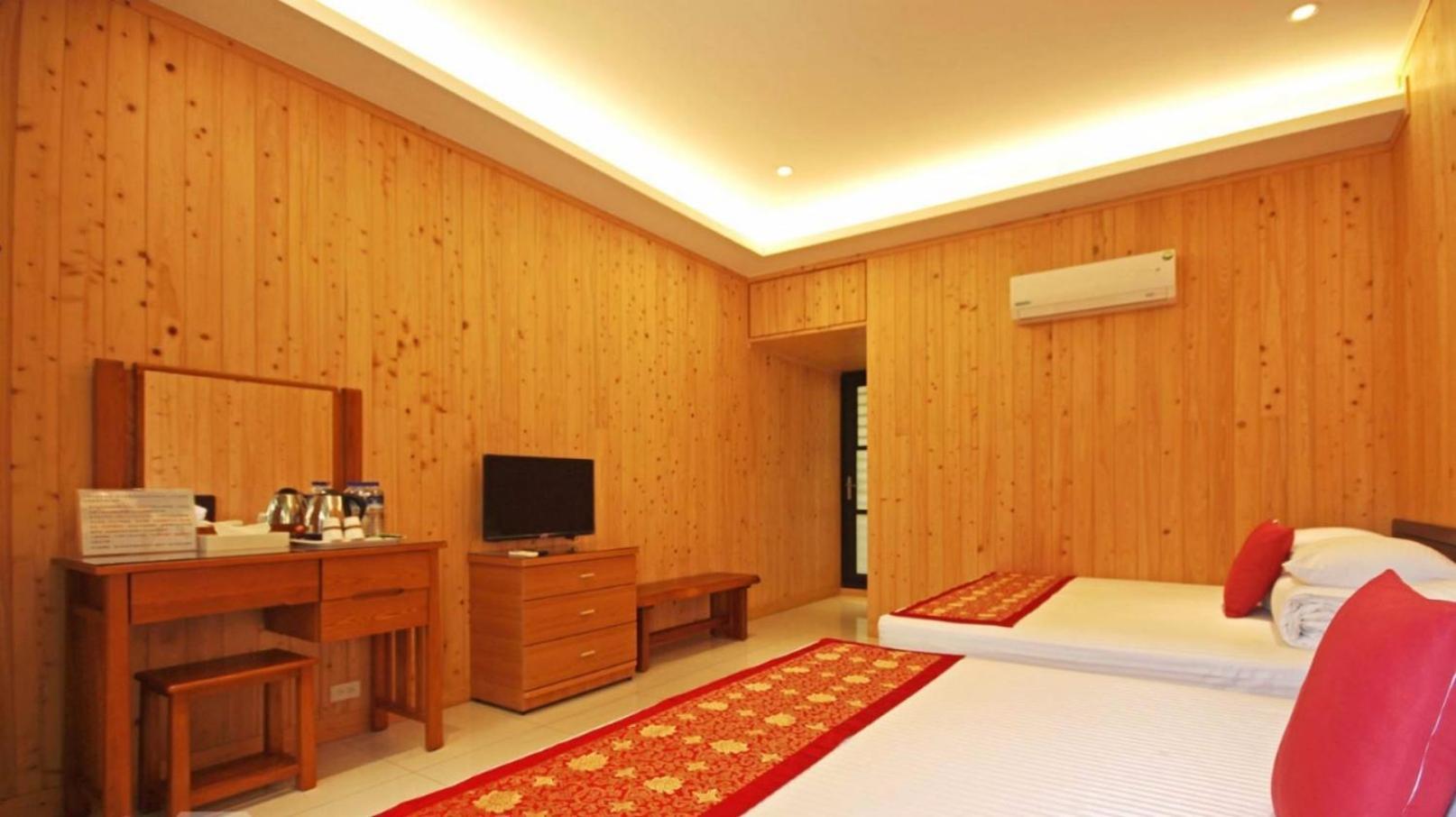 Qian'S Garden Inn Lugu Dış mekan fotoğraf